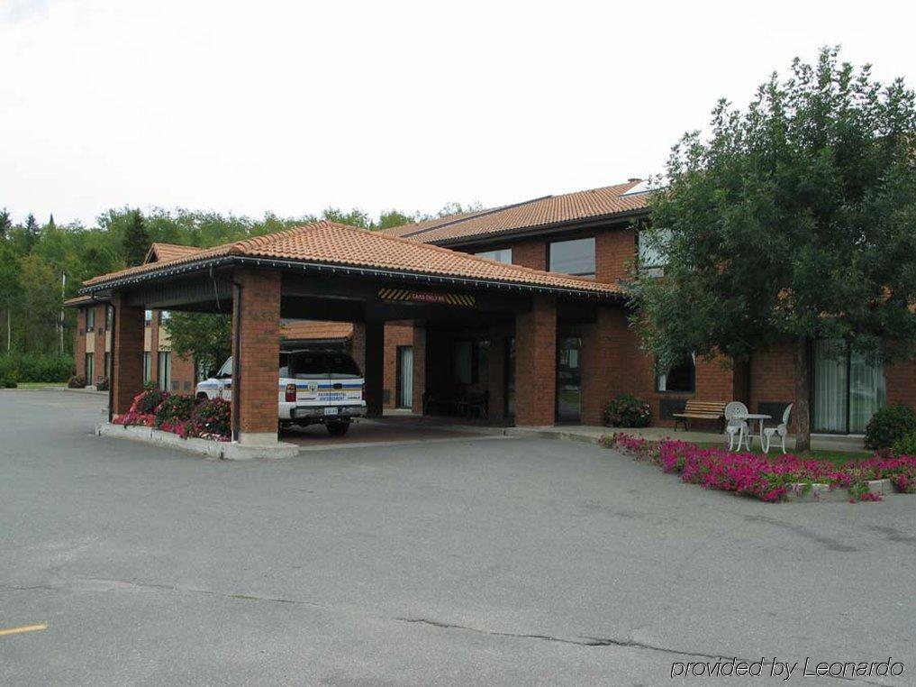 柯克兰莱克康福特茵酒店 Kirkland Lake 外观 照片